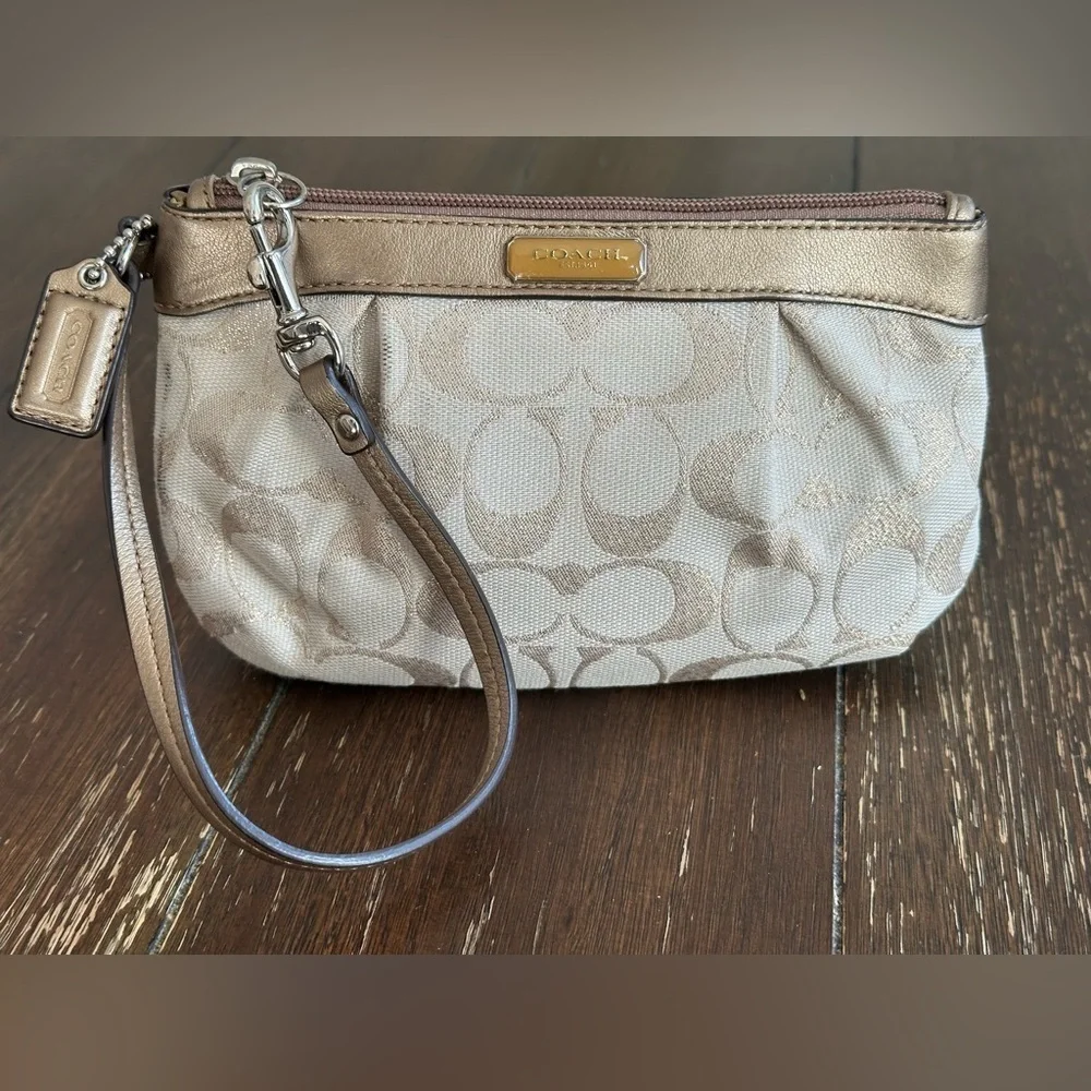 Coach signature logo wrislet Jacquard fabric